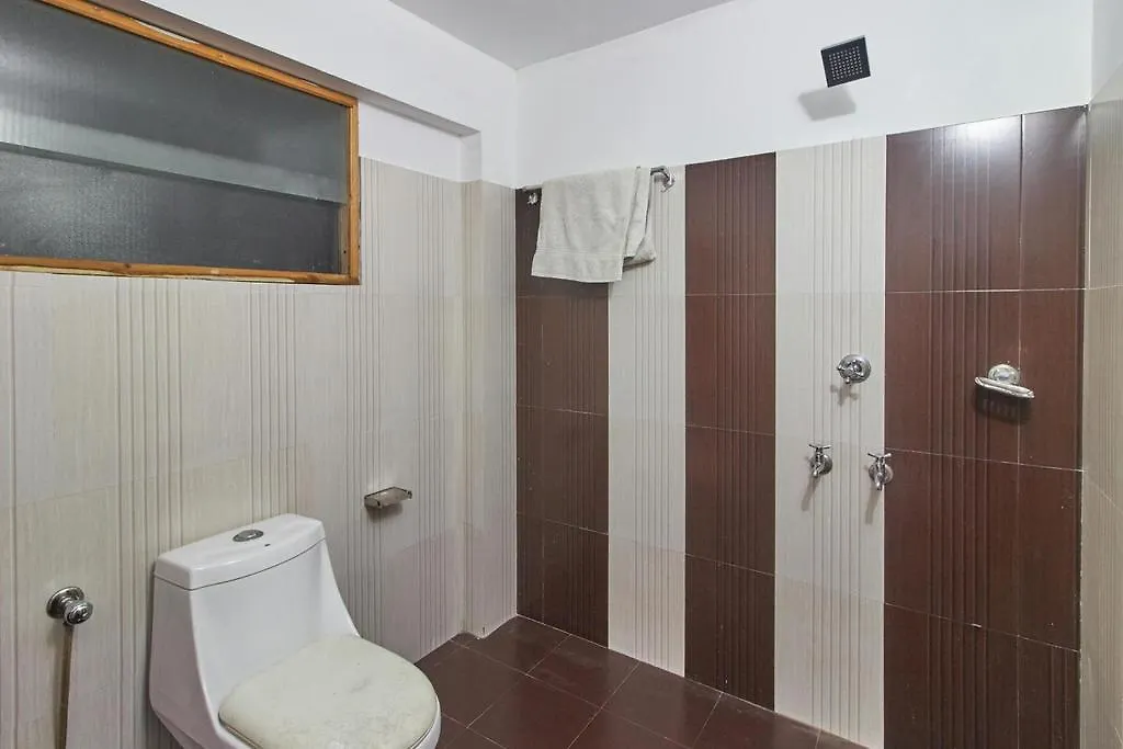 Oval Palace Kochi Апартаменты